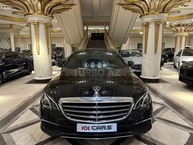 Mercedes E 220 d-1