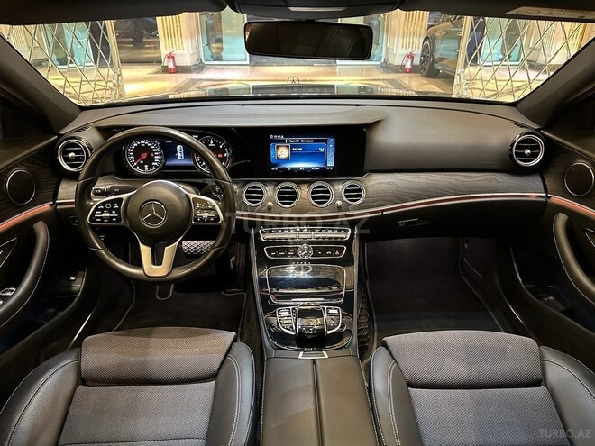 Mercedes E 220 d-9