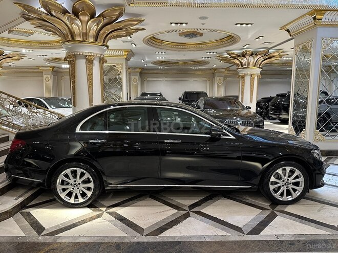 Mercedes E 220 d-5