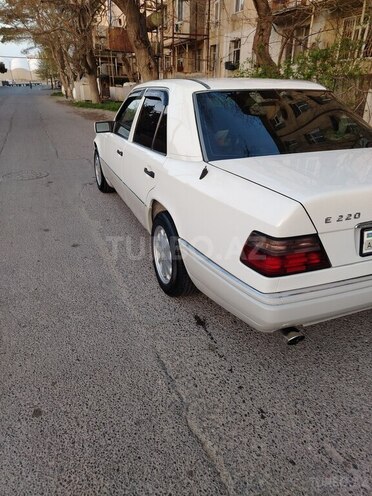 Mercedes E 200 1993, 515,000 km - 2.0 l - Bakı