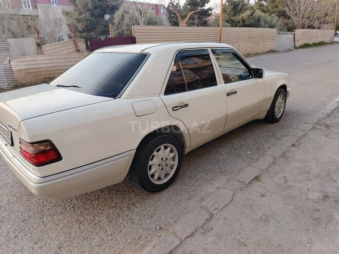 Mercedes E 200 1993, 515,000 km - 2.0 l - Bakı