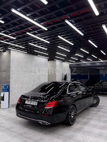 Mercedes E 220 d 2017, 178,643 km - 2.0 l - Bakı