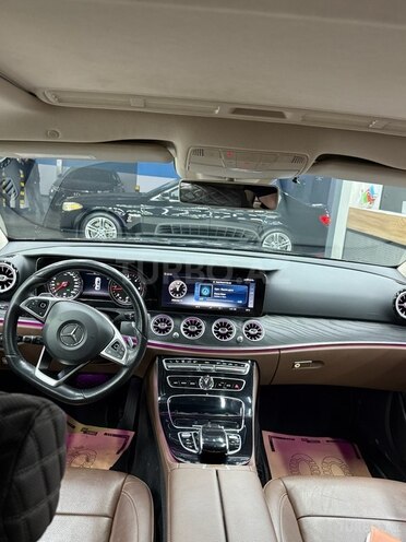Mercedes E 220 d 2017, 178,643 km - 2.0 l - Bakı