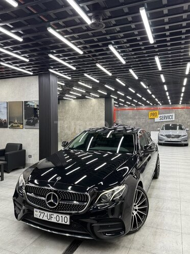 Mercedes E 220 d 2017, 178,643 km - 2.0 l - Bakı