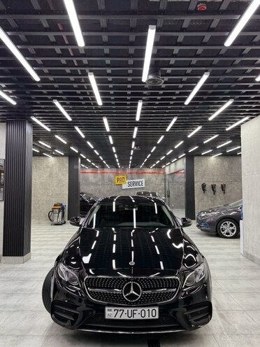 Mercedes E 220 d 2017, 178,643 km - 2.0 l - Bakı