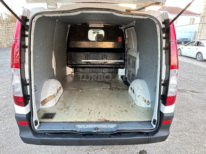 Mercedes Vito 111 2017, 310,000 km - 2.2 l - Bakı