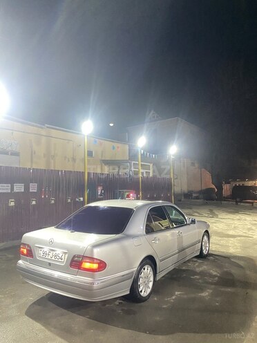 Mercedes E 220 d 2000, 620,000 km - 2.2 л - Bakı