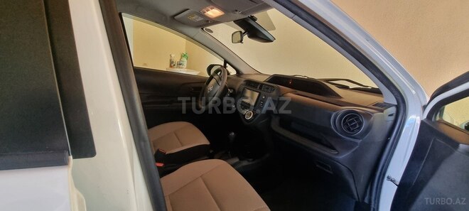 Toyota Aqua 2019, 136,000 km - 1.5 л - Bakı