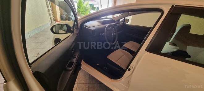 Toyota Aqua 2019, 136,000 km - 1.5 л - Bakı