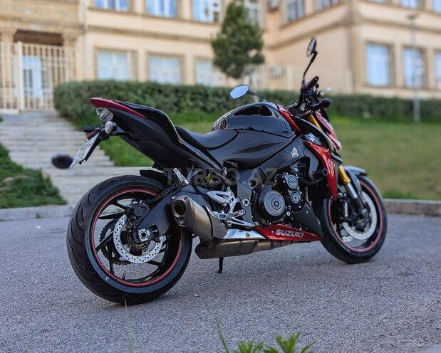 Suzuki  2017, 28,000 km - 1.0 л - Bakı