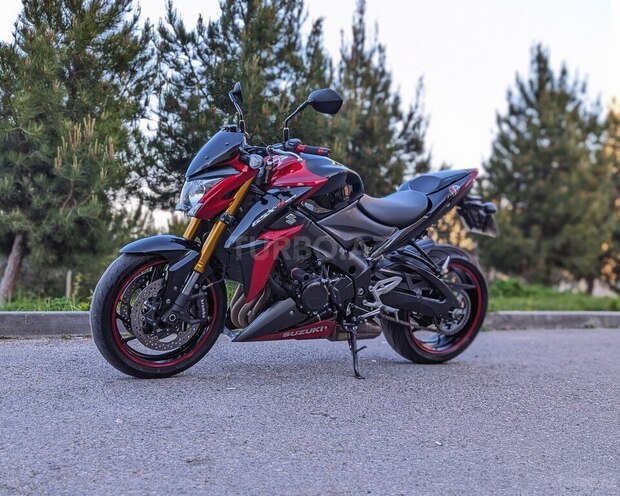 Suzuki  2017, 28,000 km - 1.0 л - Bakı