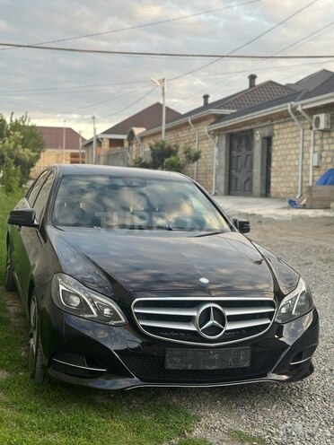 Mercedes E 200 2013, 274,000 km - 2.0 l - Gəncə