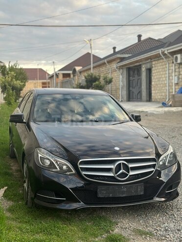 Mercedes E 200 2013, 274,000 km - 2.0 l - Gəncə