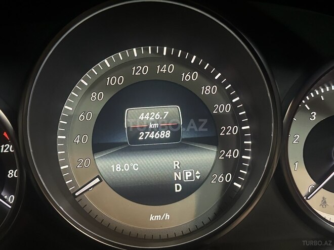 Mercedes E 200 2013, 274,000 km - 2.0 l - Gəncə