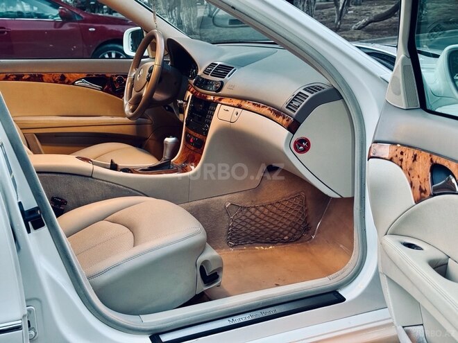 Mercedes E 320 2006, 211,000 km - 3.0 l - Bakı