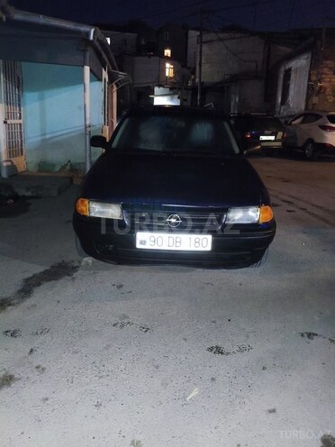 Opel Astra 1995, 400,000 km - 1.6 l - Bakı