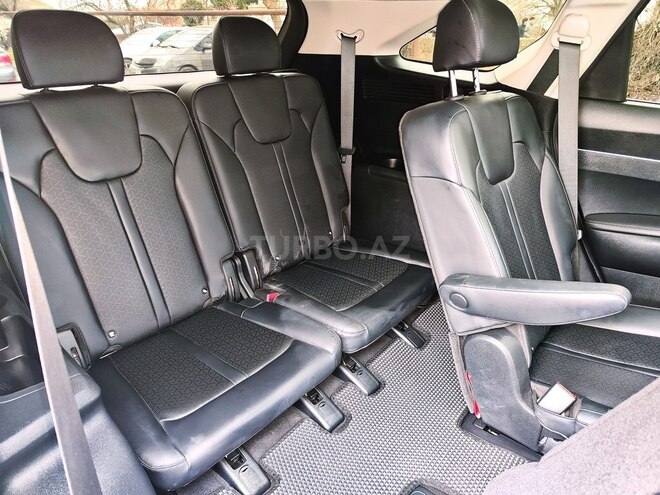 Kia Sorento-11