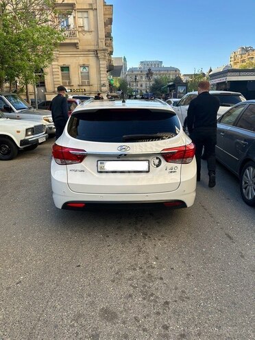 Hyundai i40 2012, 183,000 km - 2.0 l - Bakı