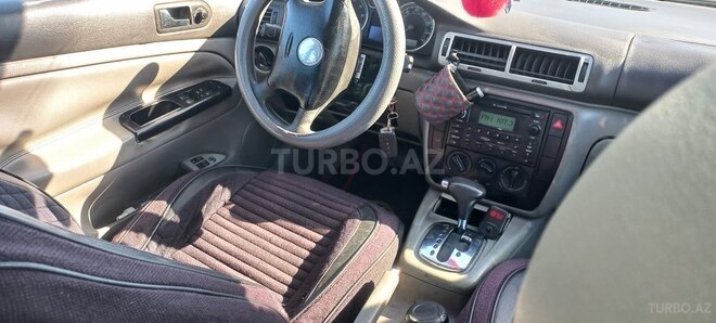 Volkswagen Passat 2006, 348,000 km - 1.8 l - Bakı