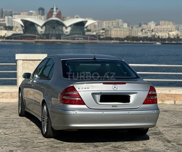 Mercedes E 240 2002, 195,000 km - 2.4 l - Bakı