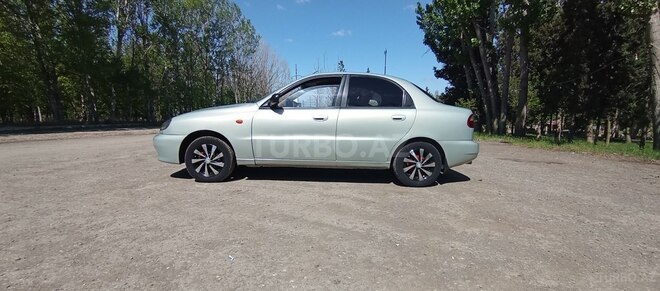 Daewoo Lanos 2010, 302,857 km - 1.3 l - Yevlax
