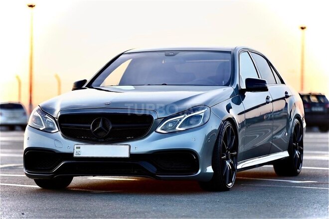 Mercedes E 350 2010, 220,000 km - 3.5 l - Bakı