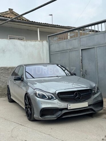 Mercedes E 350 2010, 220,000 km - 3.5 l - Bakı