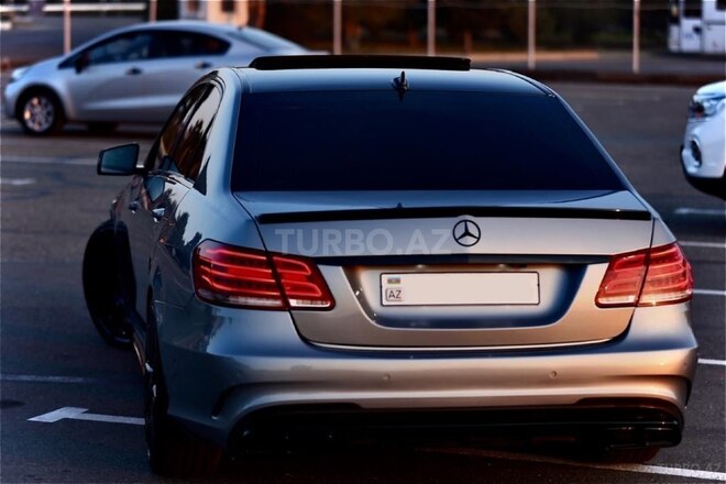 Mercedes E 350 2010, 220,000 km - 3.5 l - Bakı