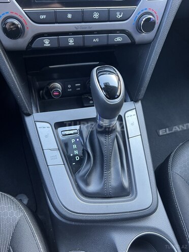 Hyundai Elantra 2017, 77,000 km - 2.0 л - Bakı