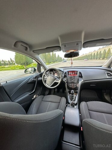Opel Astra 2015, 170,000 km - 1.4 l - Gəncə
