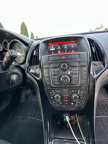 Opel Astra 2015, 170,000 km - 1.4 l - Gəncə