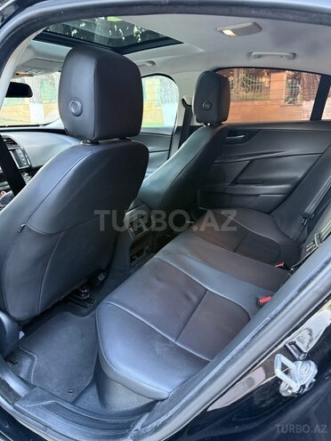 Jaguar XE 2017, 182,000 km - 2.0 l - Bakı