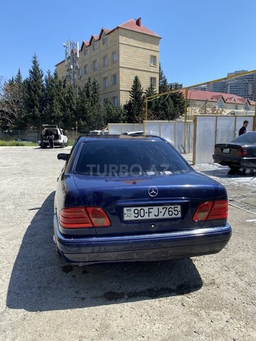 Mercedes E 240 1999, 450,000 km - 2.4 л - Bakı