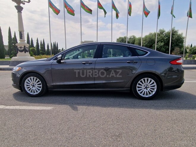 Ford Fusion (North America) 2015, 297,321 km - 2.0 l - Gəncə