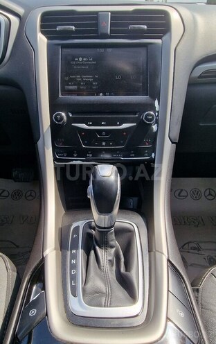 Ford Fusion (North America) 2015, 297,321 km - 2.0 l - Gəncə