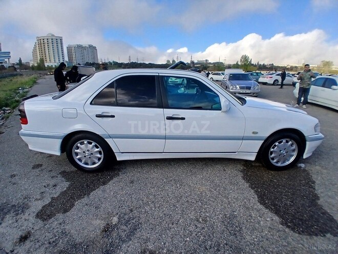 Mercedes C 220 d 1998, 419,000 km - 2.2 l - Bakı