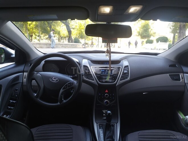 Hyundai Elantra 2015, 169,500 km - 1.8 л - Bakı