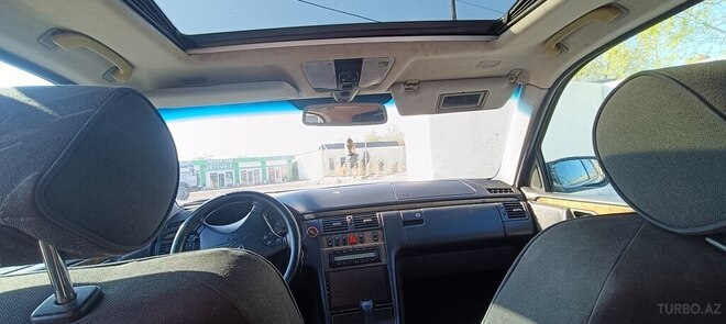 Mercedes E 240 2000, 370,000 km - 2.4 l - Bakı