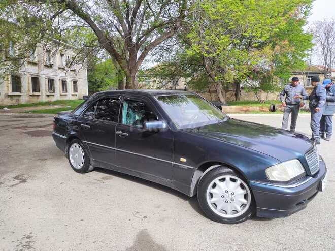 Mercedes C 180 1999, 298,000 km - 1.8 л - Bakı