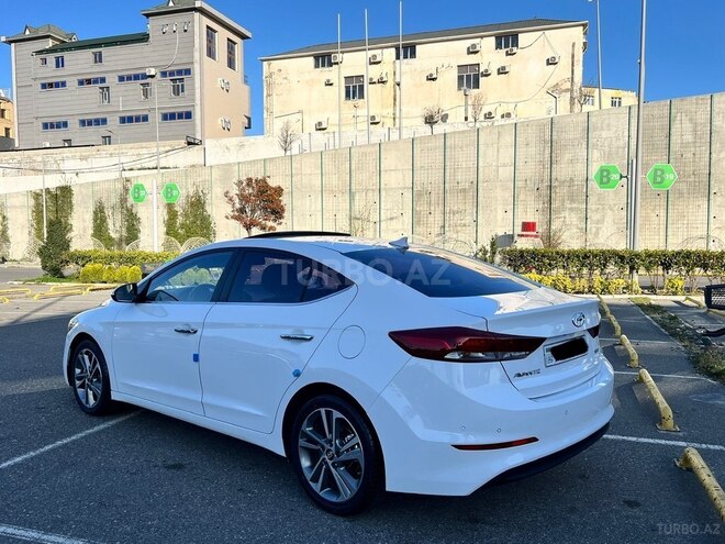 Hyundai Avante 2015, 154,000 km - 1.6 l - Bakı