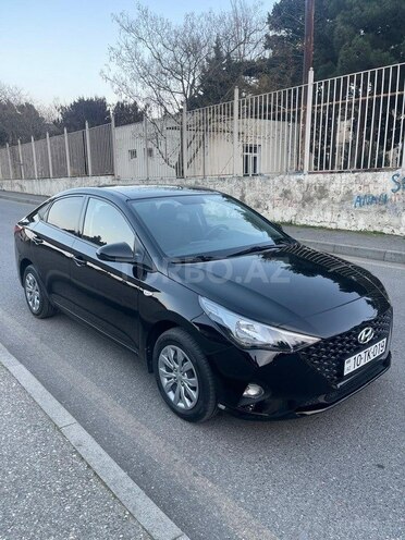Hyundai Accent 2020, 810,000 km - 1.6 l - Bakı