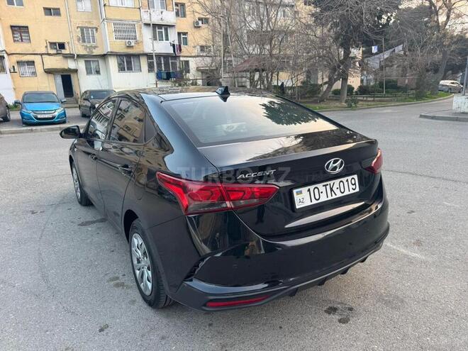 Hyundai Accent 2020, 810,000 km - 1.6 l - Bakı