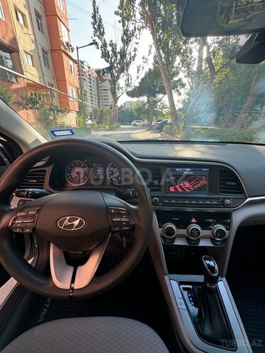 Hyundai Elantra 2019, 108,000 km - 2.0 л - Bakı