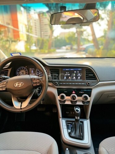 Hyundai Elantra 2019, 108,000 km - 2.0 л - Bakı