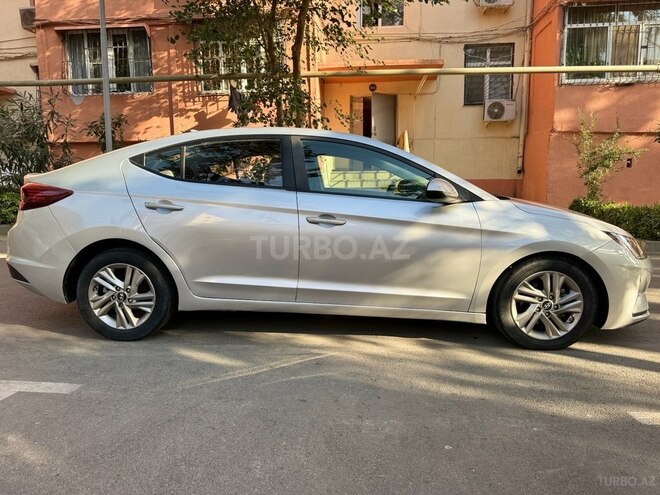 Hyundai Elantra 2019, 108,000 km - 2.0 л - Bakı