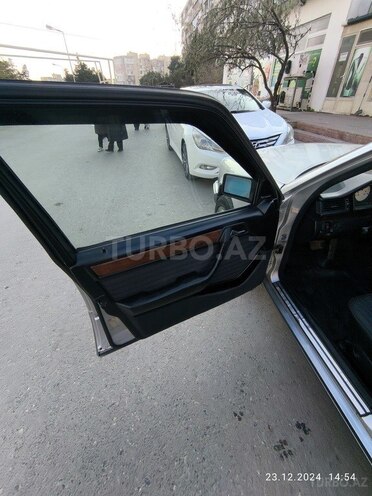 Mercedes E 300 d 1991, 512,000 km - 3.0 л - Bakı