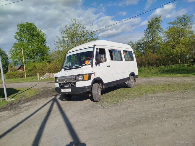 Mercedes  1991, 300,000 km - 2.3 l - Balakən
