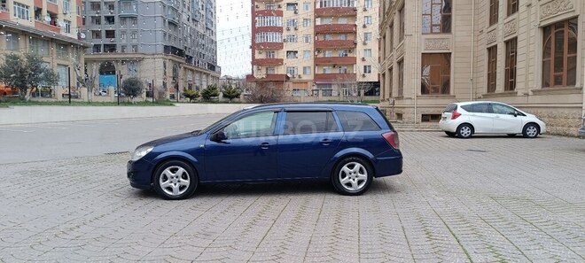 Opel Astra 2010, 250,000 km - 1.3 л - Bakı