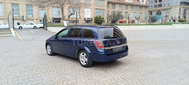 Opel Astra 2010, 250,000 km - 1.3 л - Bakı