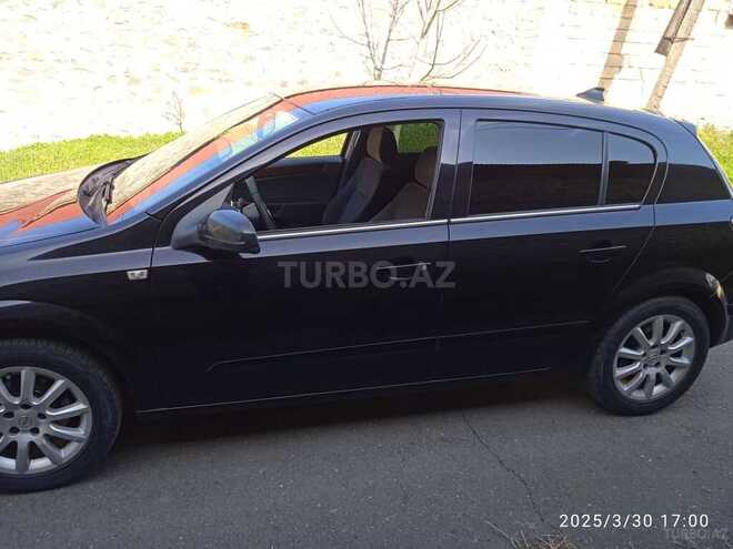 Opel Astra 2004, 280,000 km - 1.4 l - Qax